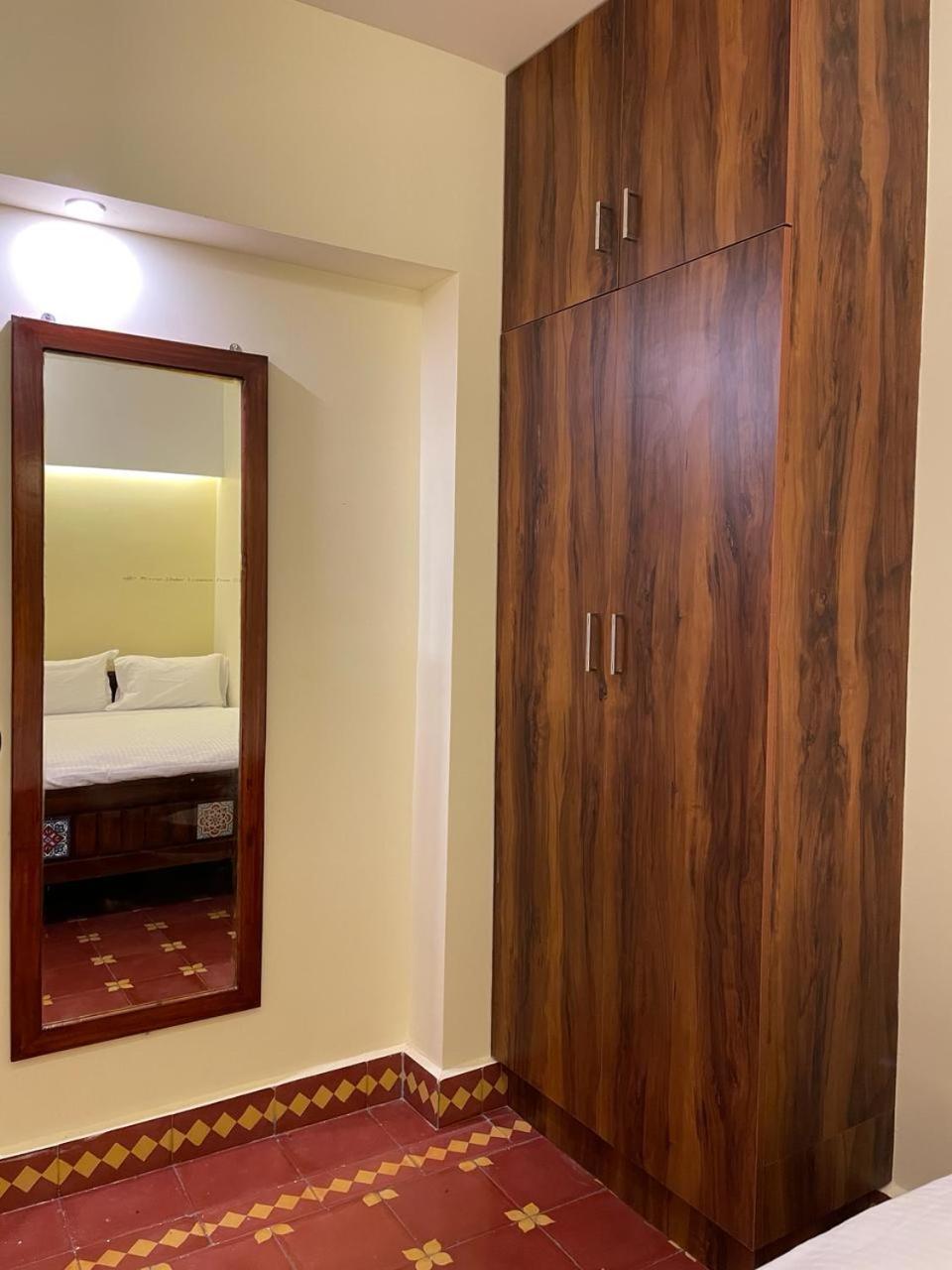 Viswa Residency Srirangam - Heritage Rooms Tiruchirappalli Exteriör bild