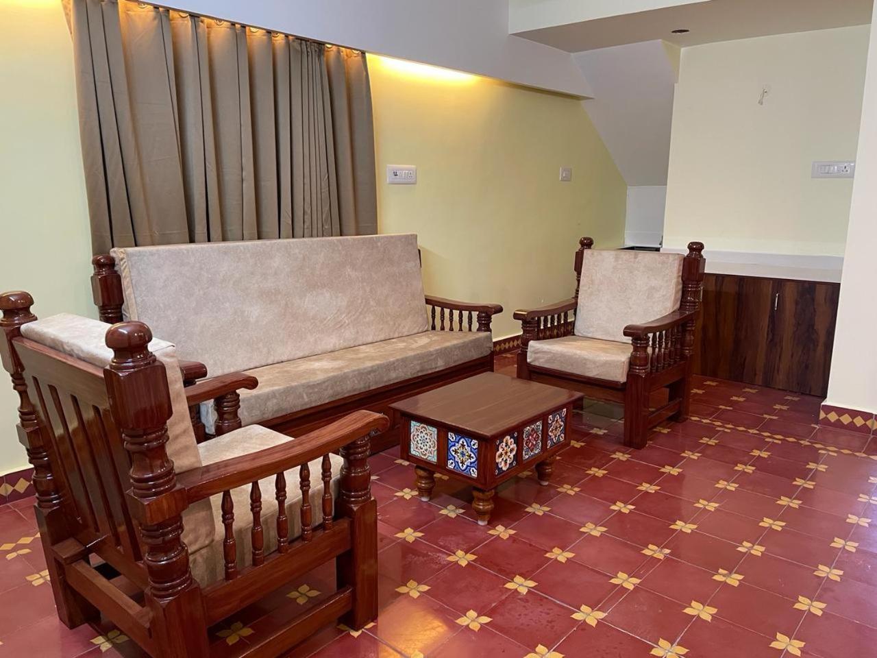 Viswa Residency Srirangam - Heritage Rooms Tiruchirappalli Exteriör bild
