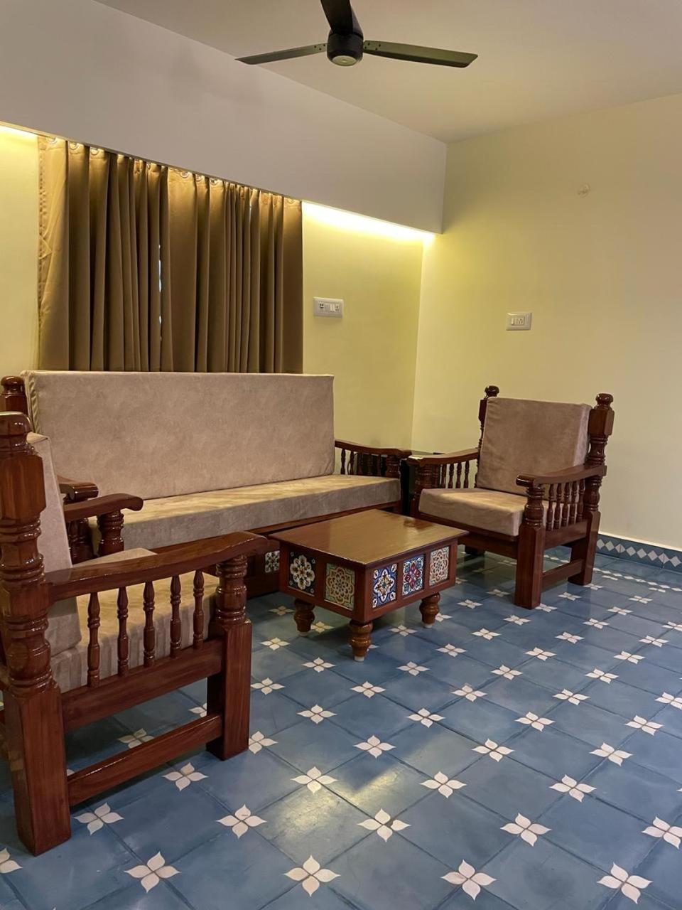 Viswa Residency Srirangam - Heritage Rooms Tiruchirappalli Exteriör bild